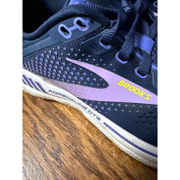 Brooks Women's Adrenaline GTS Running Shoes Size 7 - Picture 6 of 6
